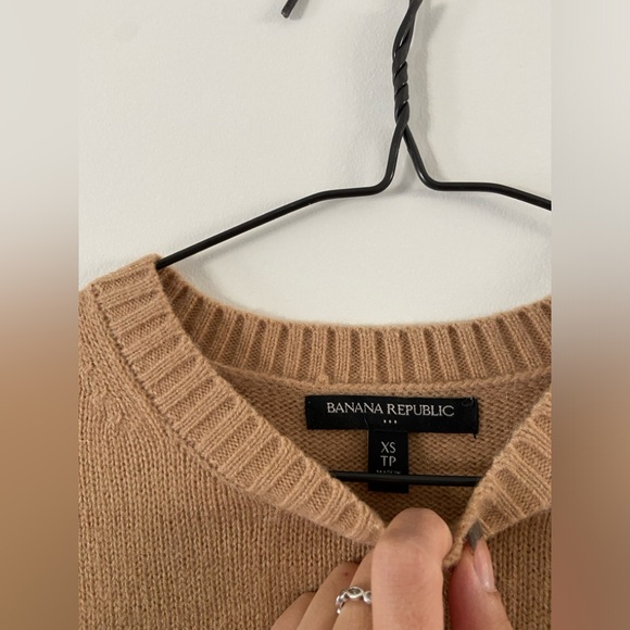 Banana republic sweater - Picture 2 of 2